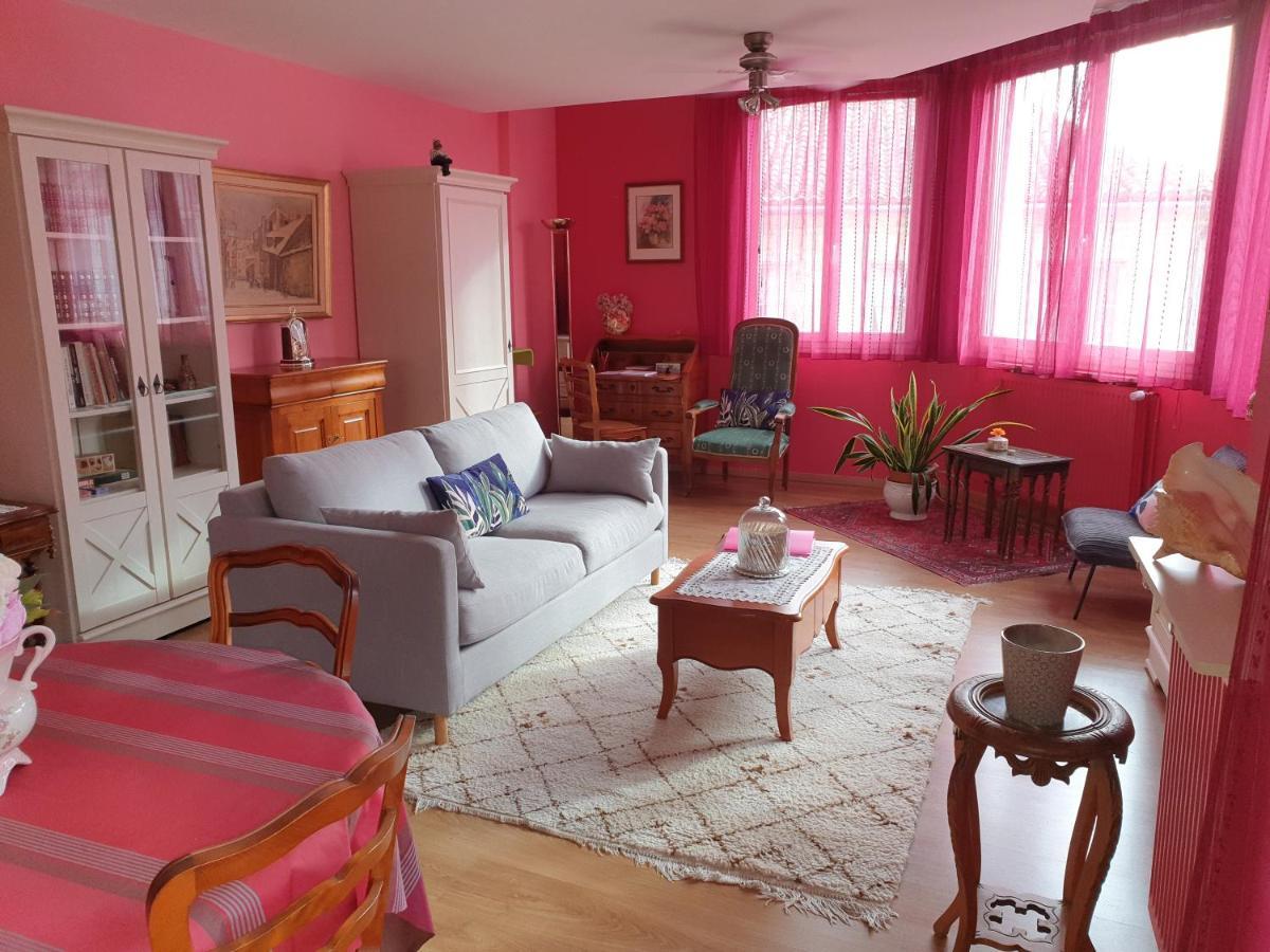 Appartement LA VIE EN ROSE Périgueux Exterior foto